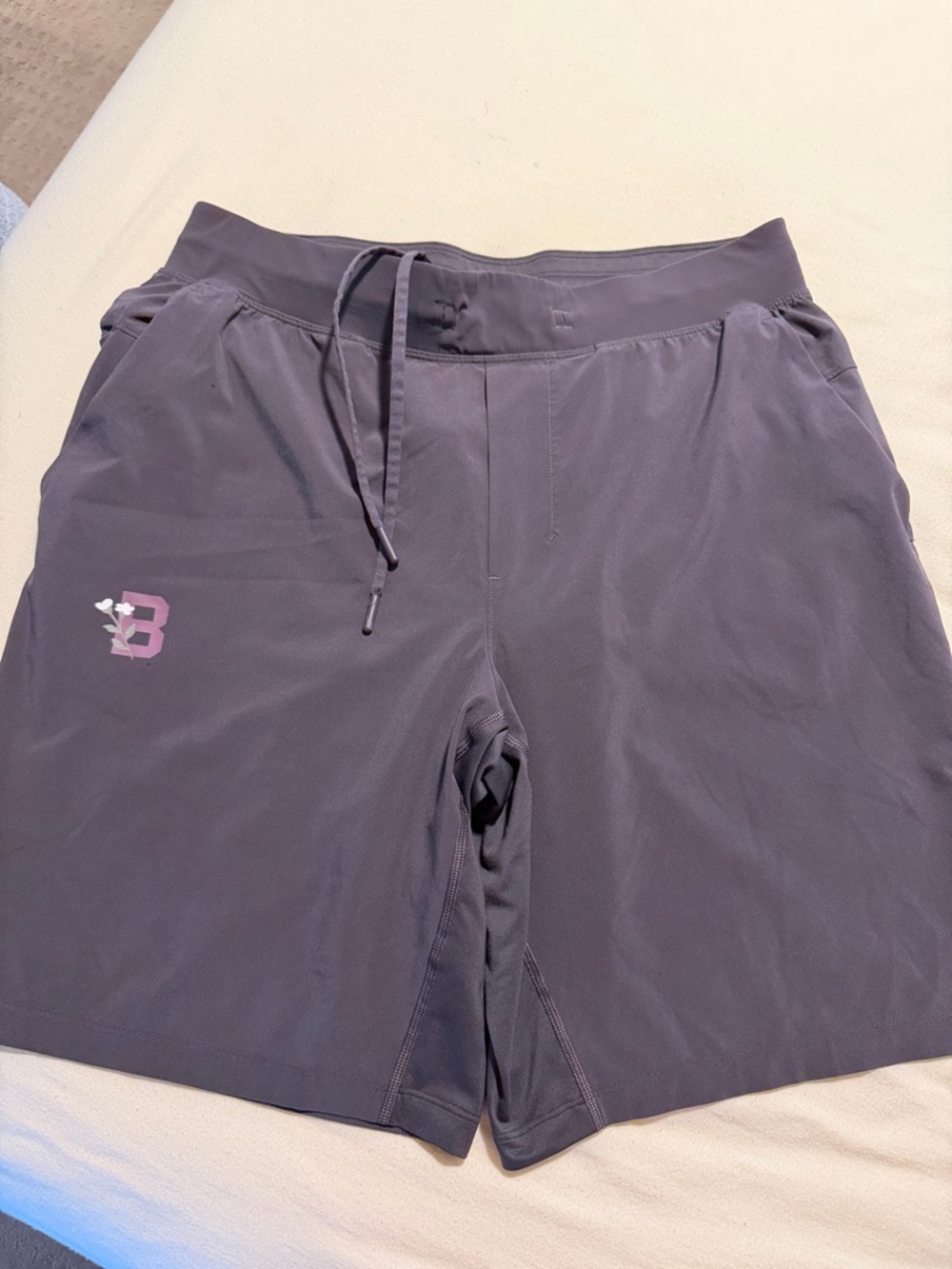 Lululemon men’s - Slate gray shorts